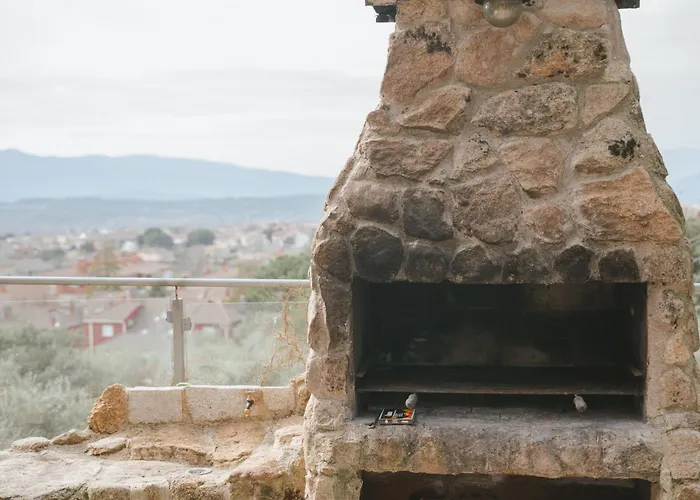 \'El Mirador De Sotillo\', Un Oasis De Confort Con Piscina Y Jacuzzis