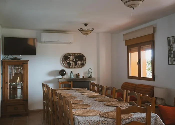 \'El Mirador De Sotillo\', Un Oasis De Confort Con Piscina Y Jacuzzis